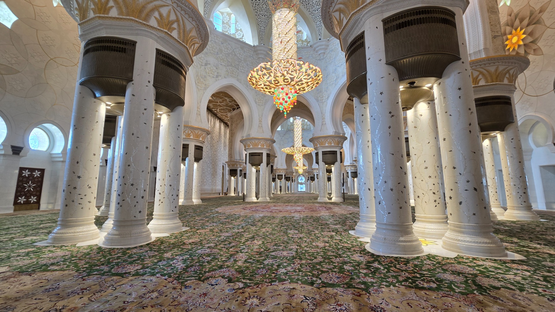 Emirates, Abu Dhabi