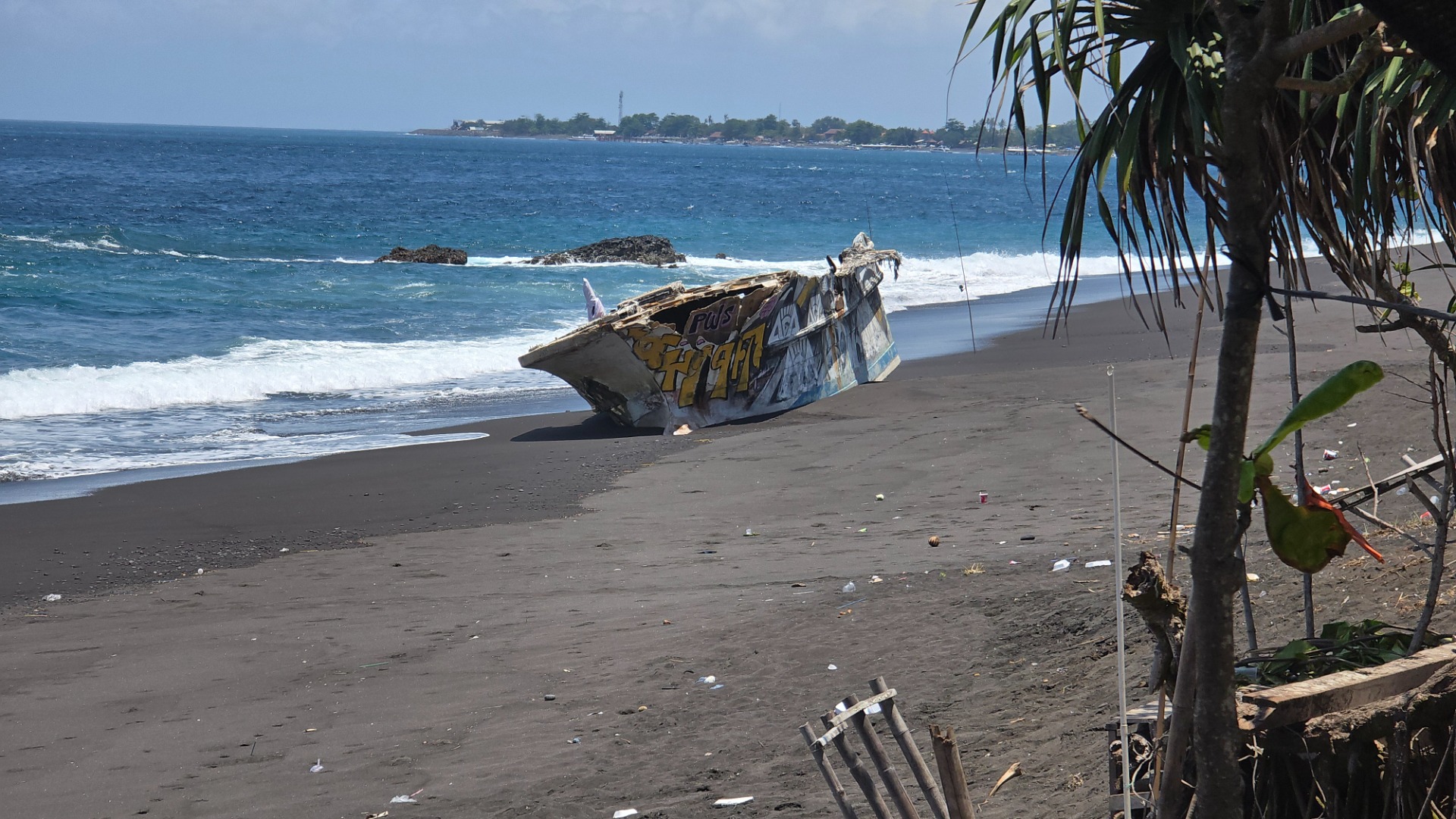 Padang Bay - Indonésia