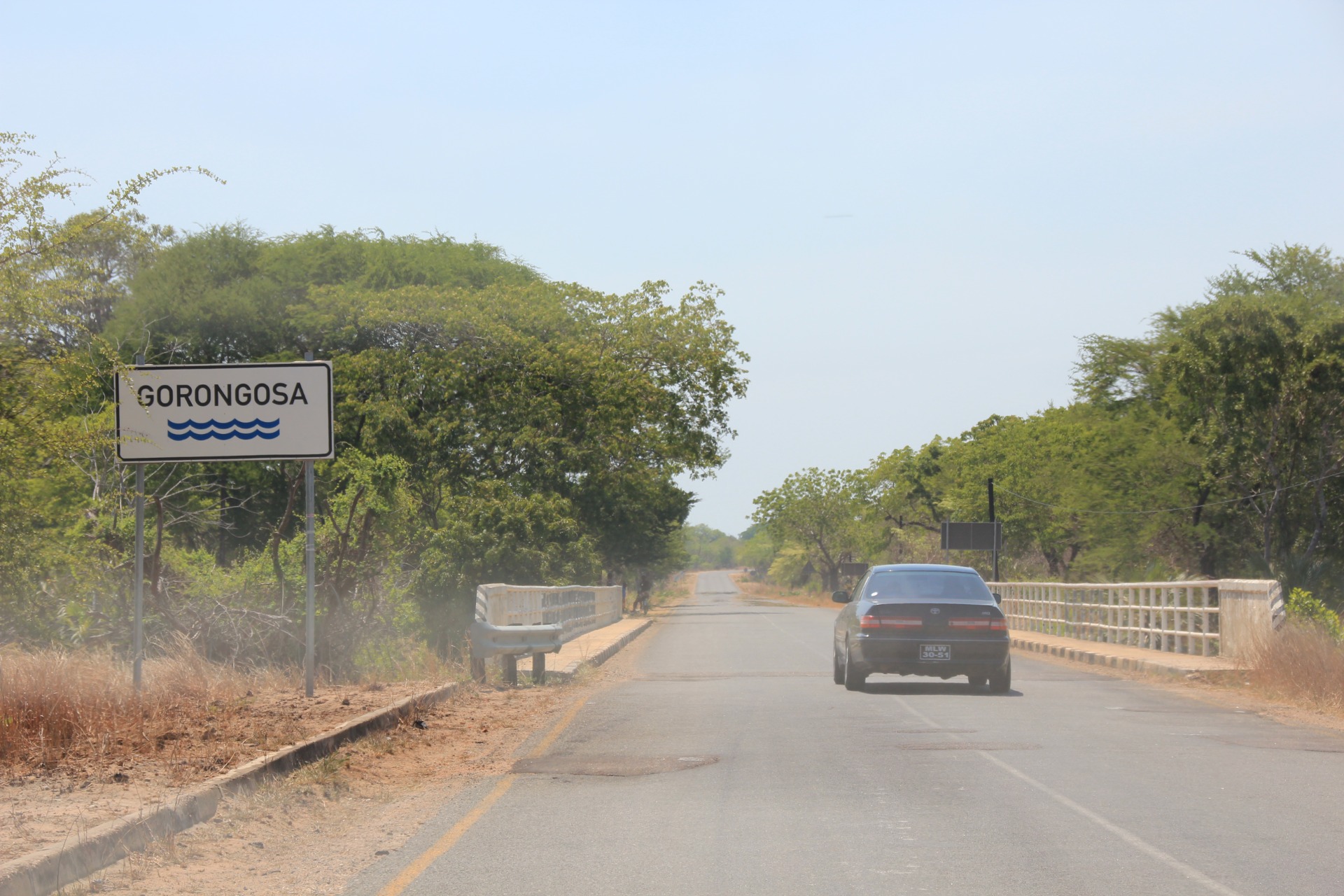 Paisagens ao longo da estrada de Vilanculos à Beira