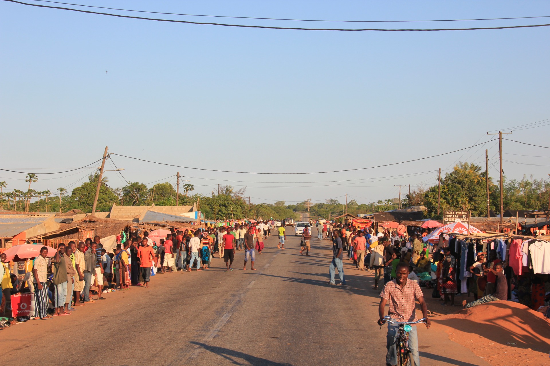 Paisagens ao longo da estrada de Nampula a Nacala