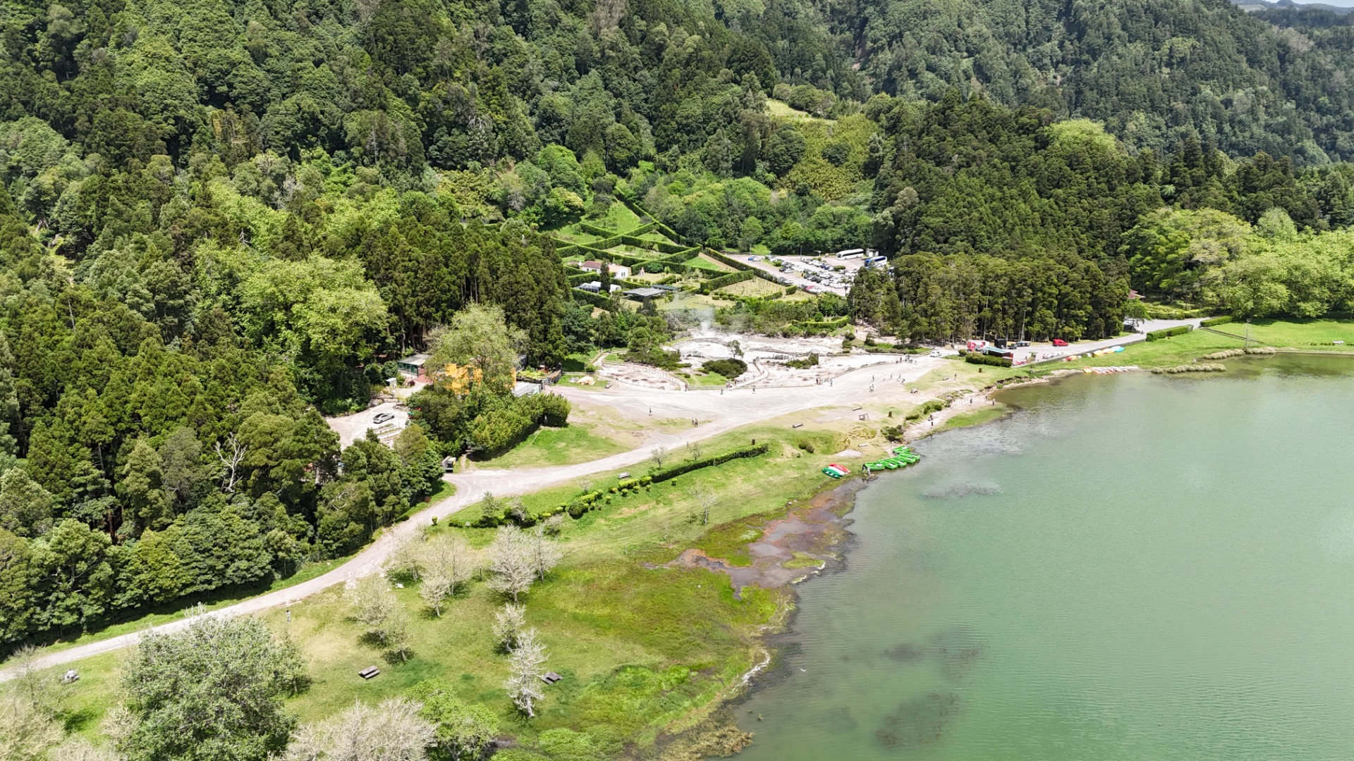 Furnas e o famoso cozido das Furnas. Ilha de São Miguel