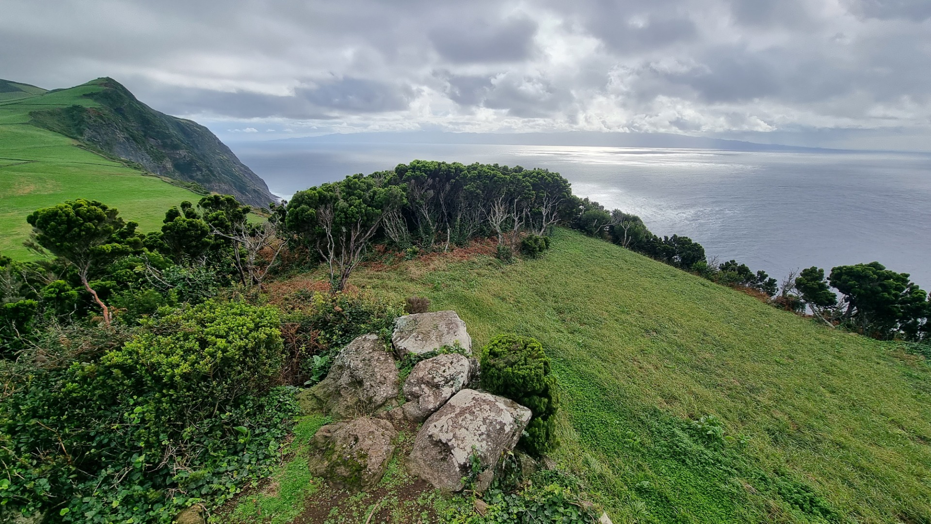 Farol da Ponta dos Rosais (Ilha de São Jorge)