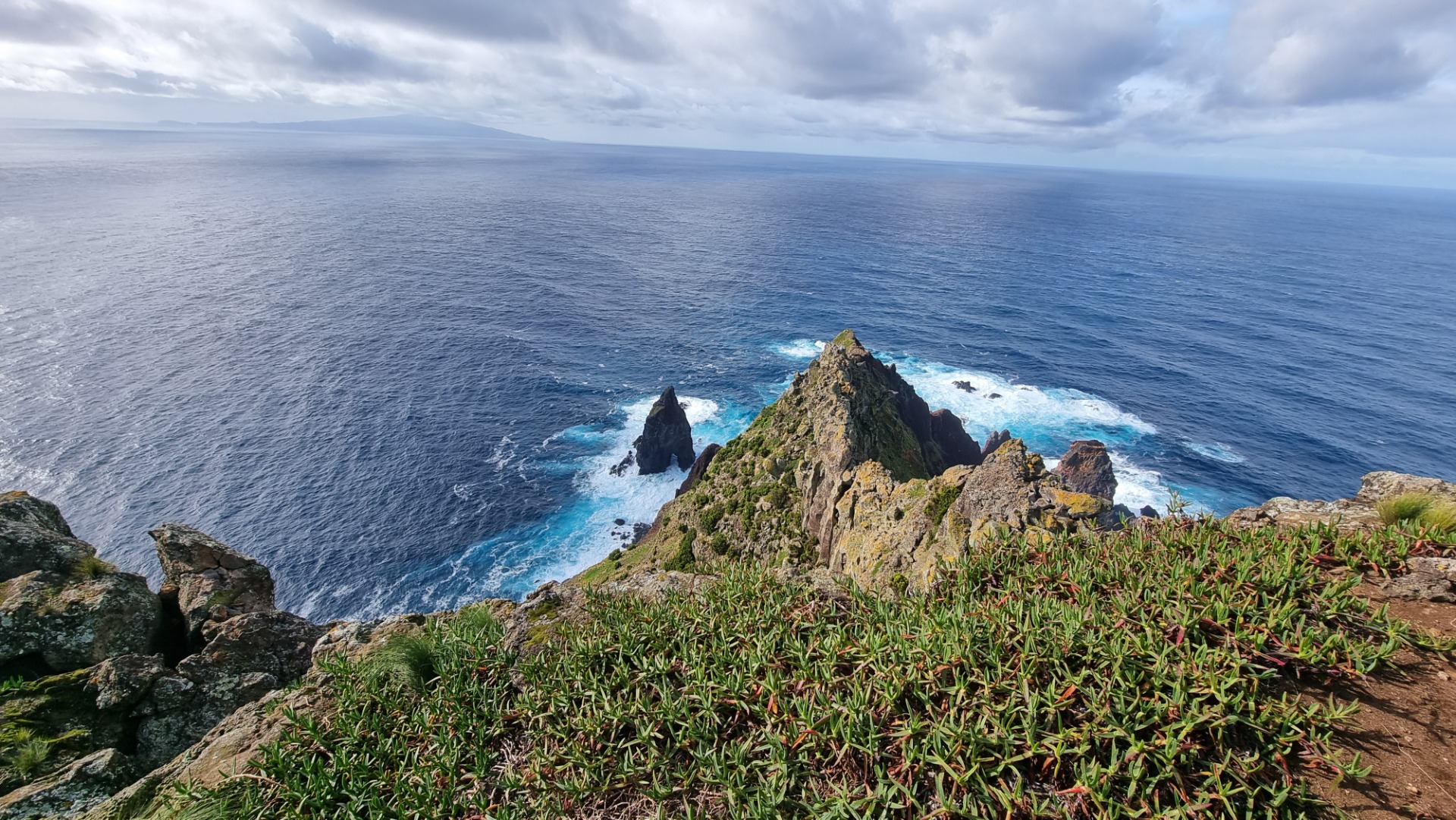 Farol da Ponta dos Rosais (Ilha de São Jorge)