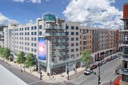 AC Hotel by Marriott Cincinnati at The Banks