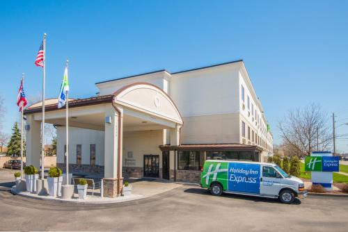 Holiday Inn Express Cleveland Airport - Brook Park