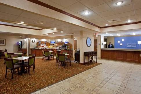 Holiday Inn Express Hotel & Suites Dayton-Huber Heights