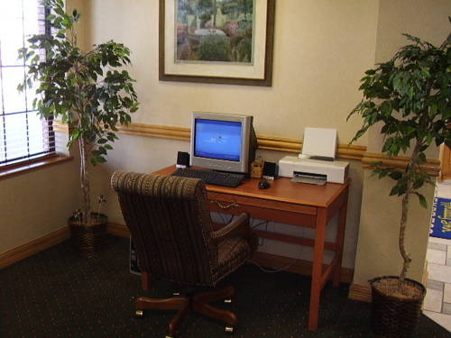 Holiday Inn Express Hotel & Suites Grove City