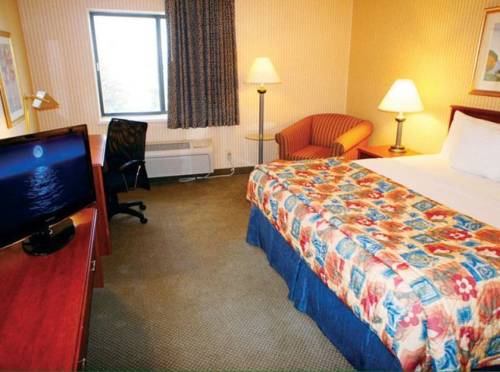 La Quinta Inn & Suites Harrisburg Airport Hershey