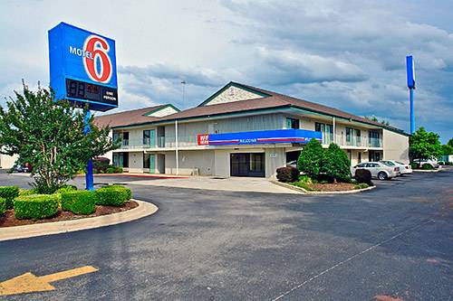 Motel 6 Huntsville - Madison