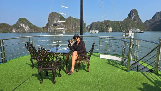 Ha Long Bay, Hanoi - Vietname