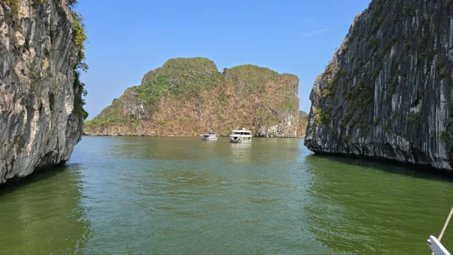 Ha Long Bay, Hanoi - Vietname