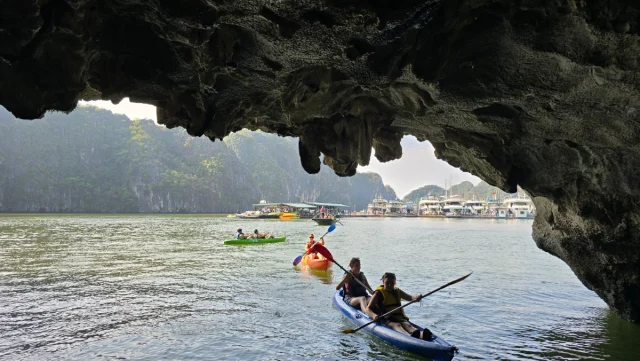 Ha Long Bay, Hanoi - Vietname