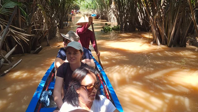 Passeio de barco no Delta do Mekong