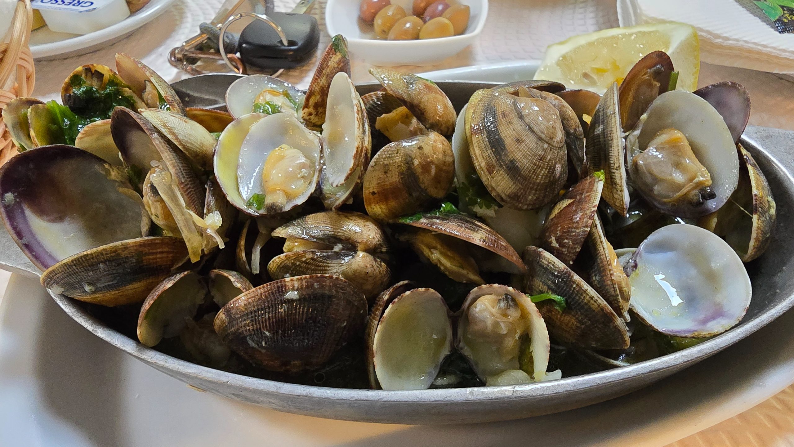 Jantando bem no Tapas em Monte Gordo