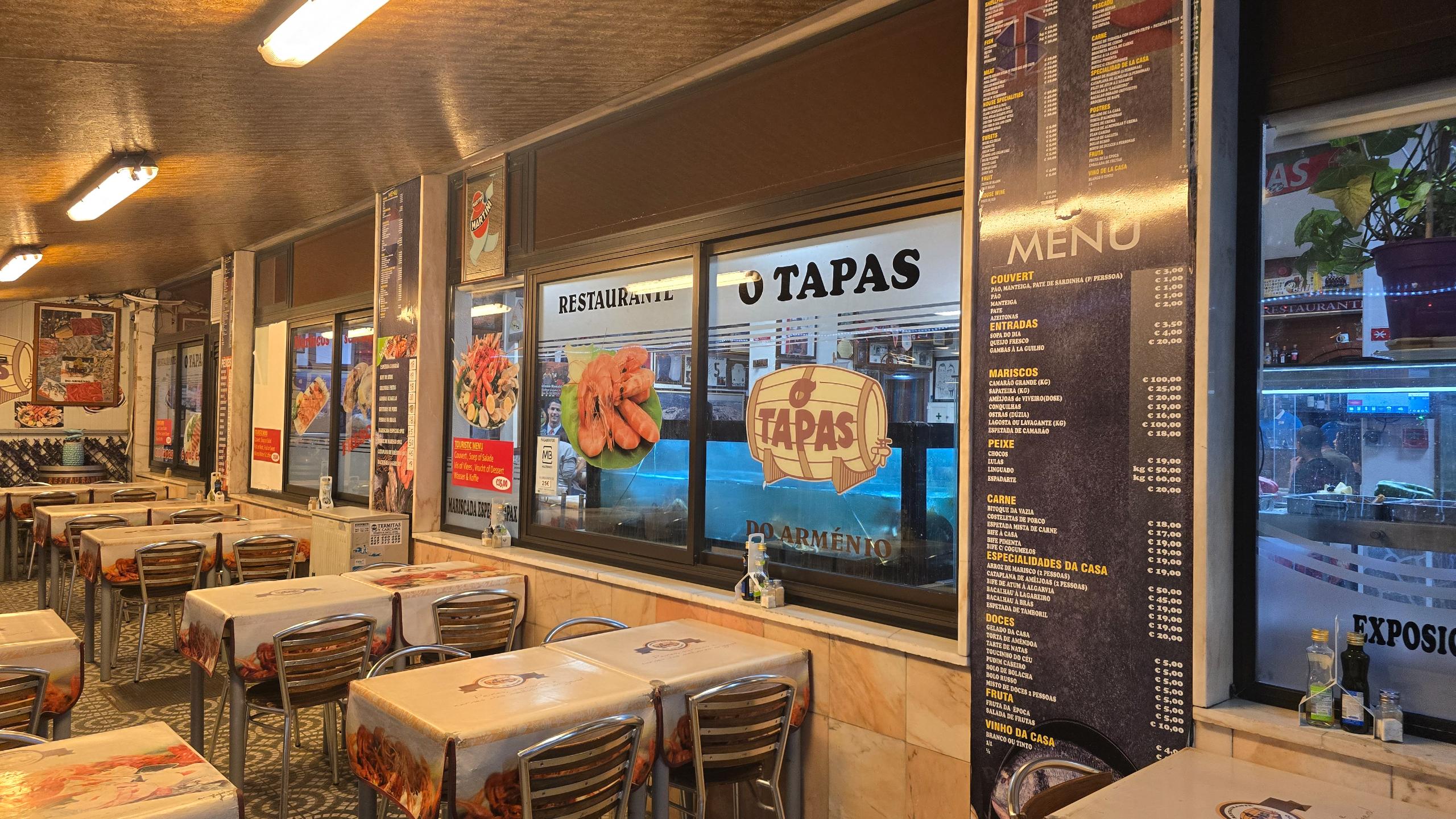 Jantando bem no Tapas em Monte Gordo
