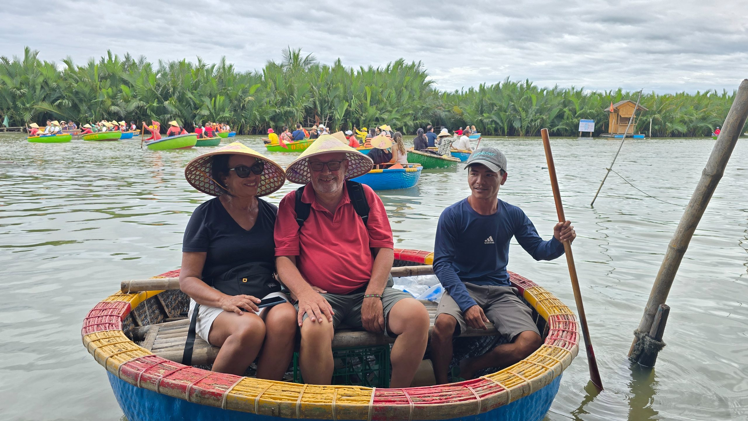 Fizemos o passeio nos basket boats de Cam Thanh